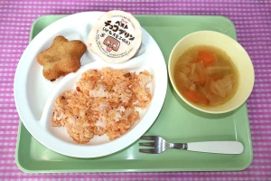 5月のお楽しみ献立